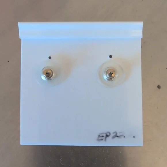 Patricia Locke Silver and Pearl Earrings - Picture 3 of 3